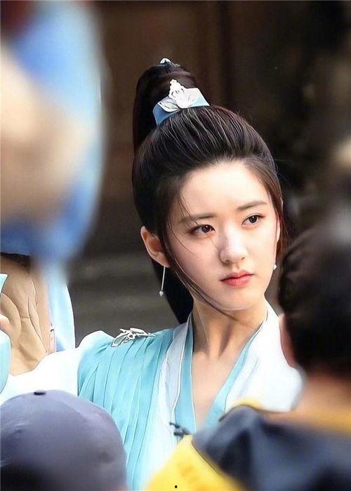 群演爆料杨洋视频大全,杨洋视频大全，揭秘明星幕后生活瞬间